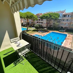 empuriabrava-residence-gran-resereva-200-m-de-la-plage.topcostabravahotels.com/
